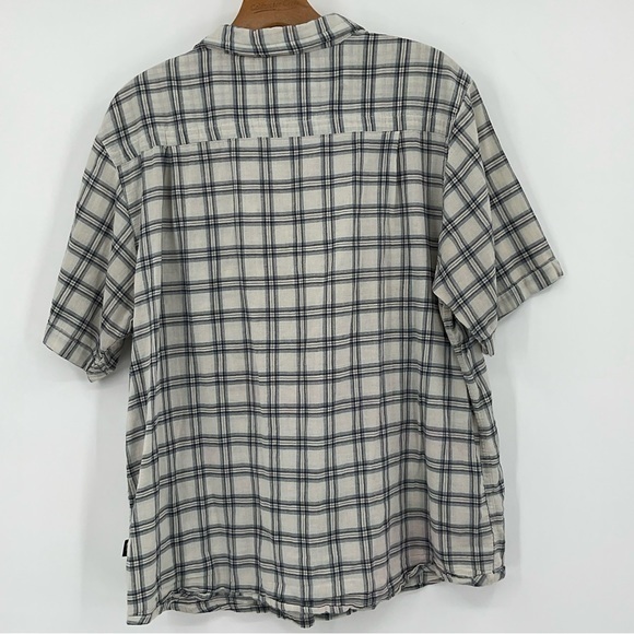 The North Face Mens Short Sleeve Plaid Lightweight Button down Shirt Size XL M7 - Picture 3 of 7